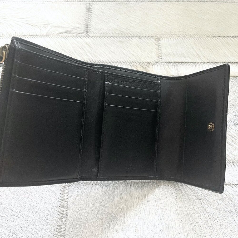 Gucci GG Marmont Matelassé Black Leather Trifold Wallet - Picture 9 of 13